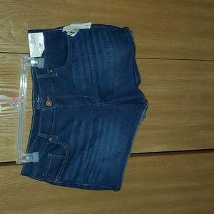 Size 10 charmer short.